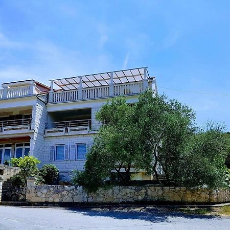 Apartmani Luka Zrnovo Dış mekan fotoğraf