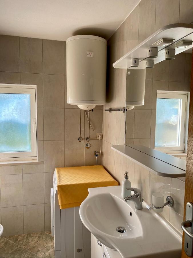Apartmani Luka Zrnovo Dış mekan fotoğraf