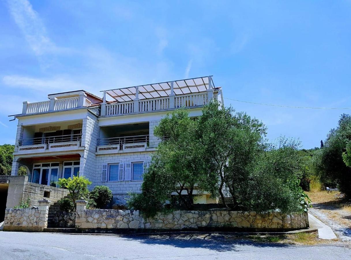 Apartmani Luka Zrnovo Dış mekan fotoğraf