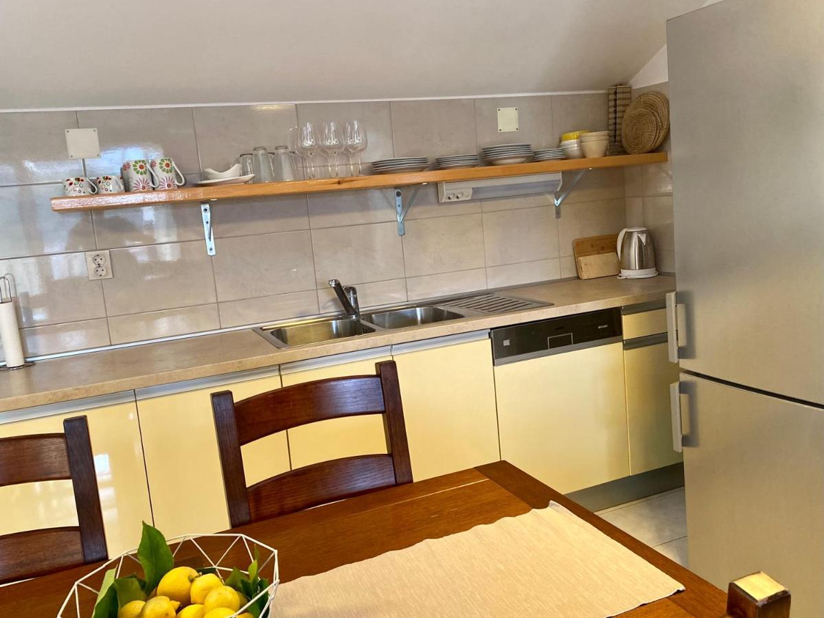 Apartmani Luka Zrnovo Dış mekan fotoğraf