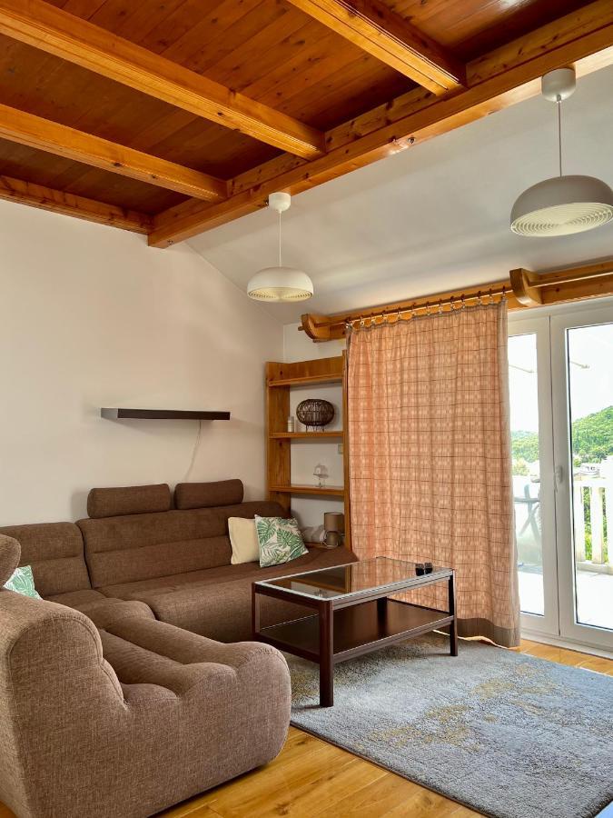 Apartmani Luka Zrnovo Dış mekan fotoğraf